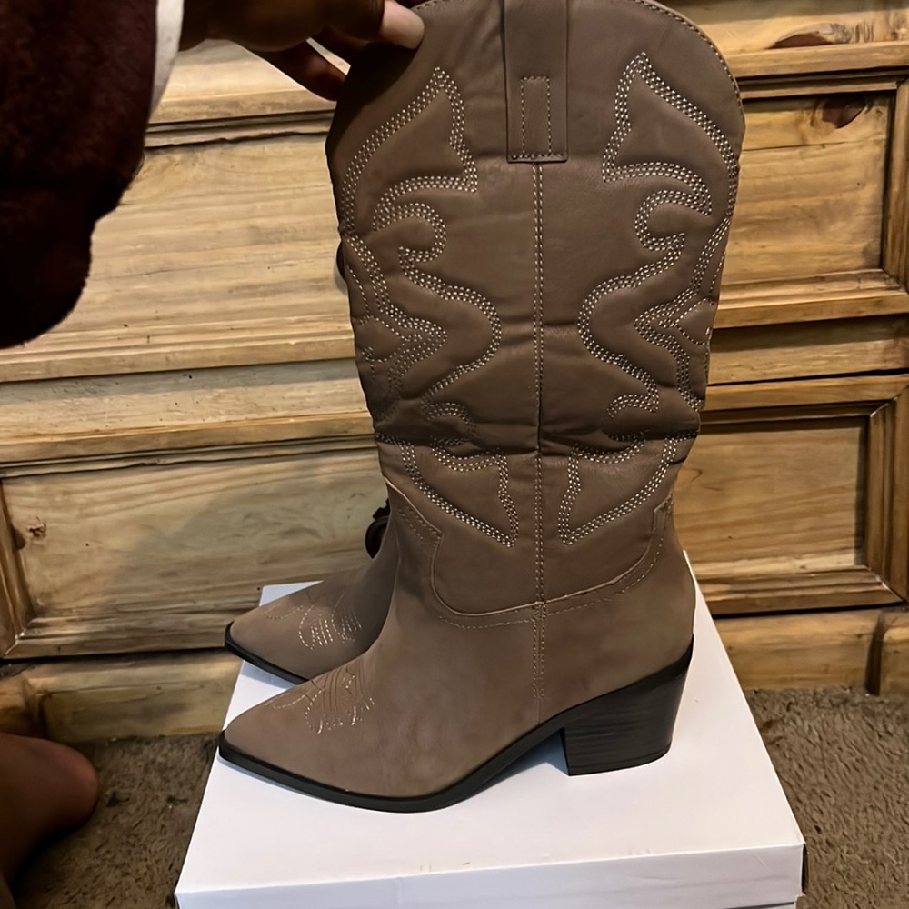 Bamboo cowgirl boots